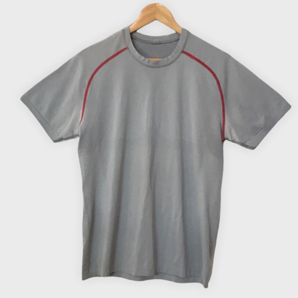 Lululemon Active Wear Shirt Size S